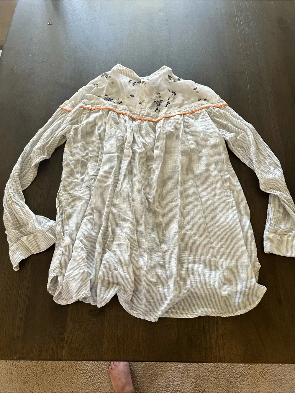 Free People hearts and colors top tunic gray floral print long sleeve